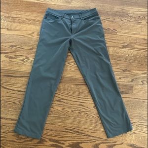 Lululemon ABC classic 32x30 excellent condition grey/green color